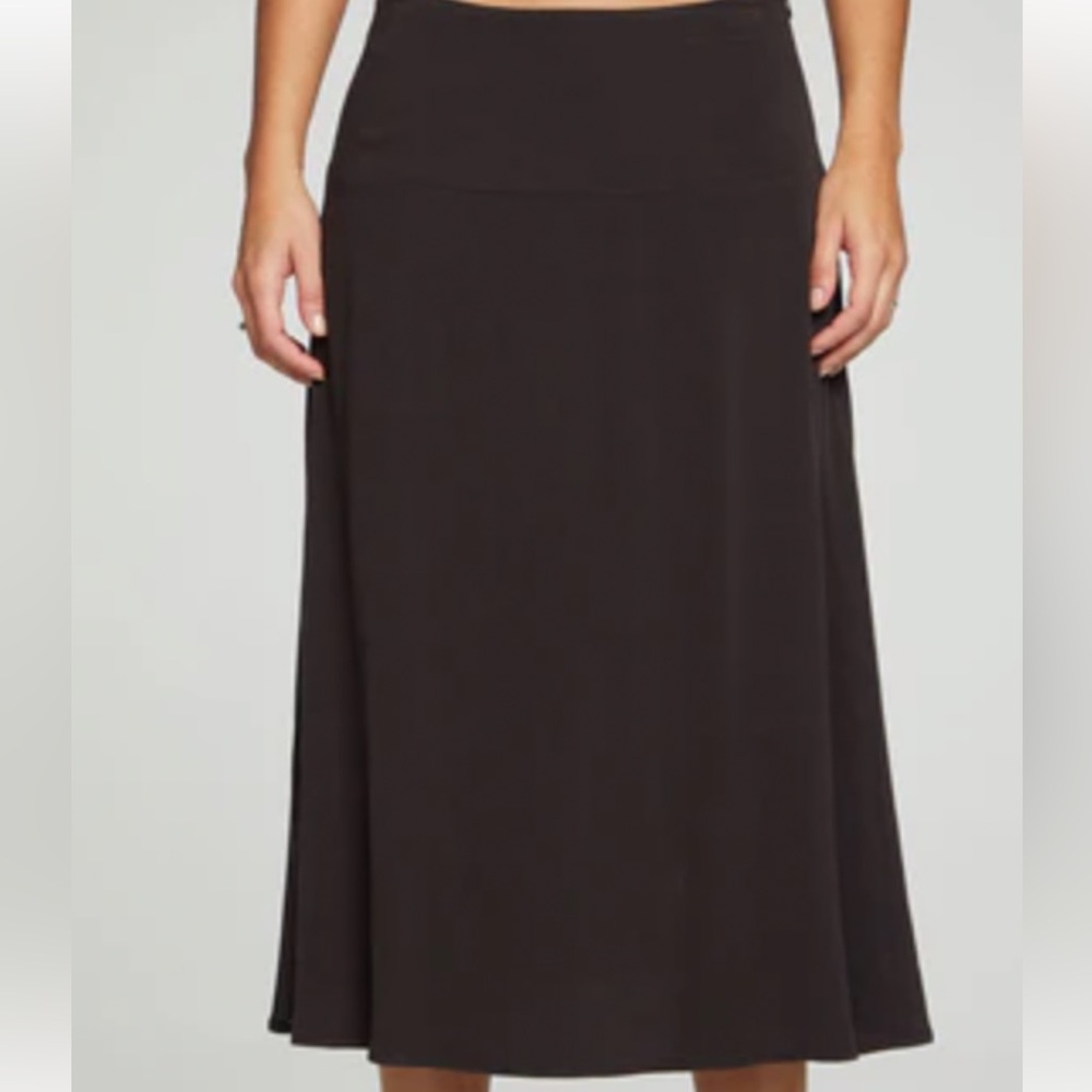 NWT! Super Cute! Chaser Flouncy Side Slit Midi Skirt